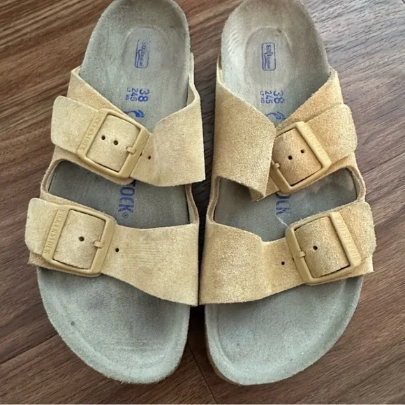 Birkenstock Women’s Suede Arizona Soft Footbed Sz 38 Buttercream Yellow - Picture 2 of 6